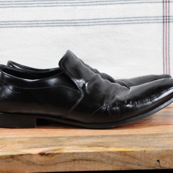 Prada Loafers Perforated Design - Picture 2 of 7